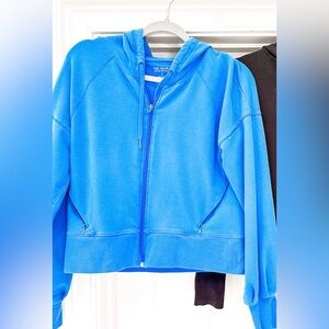 Women’s Tech gear On the go  zip up hoodie  size small. Blue